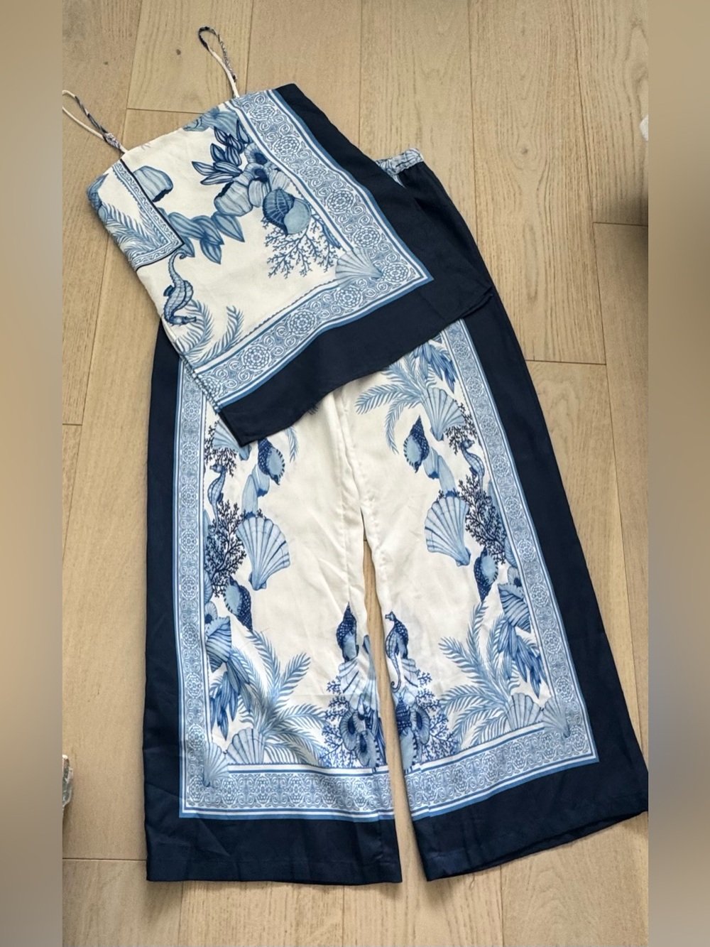 NWT 🔖🤍💙H&M Coastal 🌴Seashell🐚 TENCEL Top & Wide Leg Pants Set XS - Picture 11 of 11